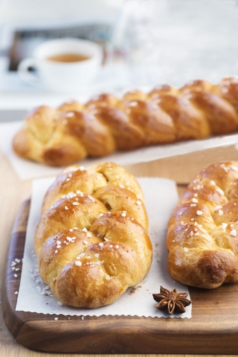 Brioches tressées sucre - sel et Anis