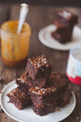 Easy Chocolate Brownie with Salted Caramel recipe 