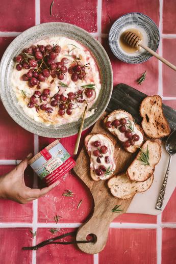 Roasted grapes whipped feta crostini with Fleur de Sel Le Saunier de Camargue Recipe