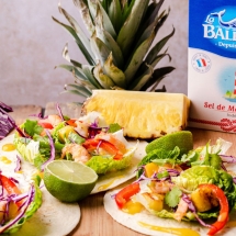 recette des Tacos de crevettes au poivron et à l'ananas, mayonnaise au miel par la baleine